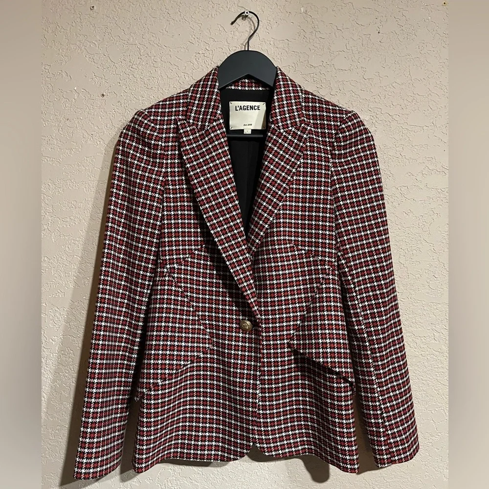 L'AGENCE | Holiday Chamberlain Red Check Peaked Lapel Blazer - Picture 2 of 9